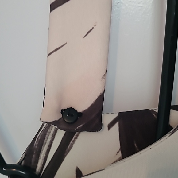 Ladies' A-line sleeveless dress. Sz 14. H&M. Multi-colour & it has pockets! - Picture 4 of 5